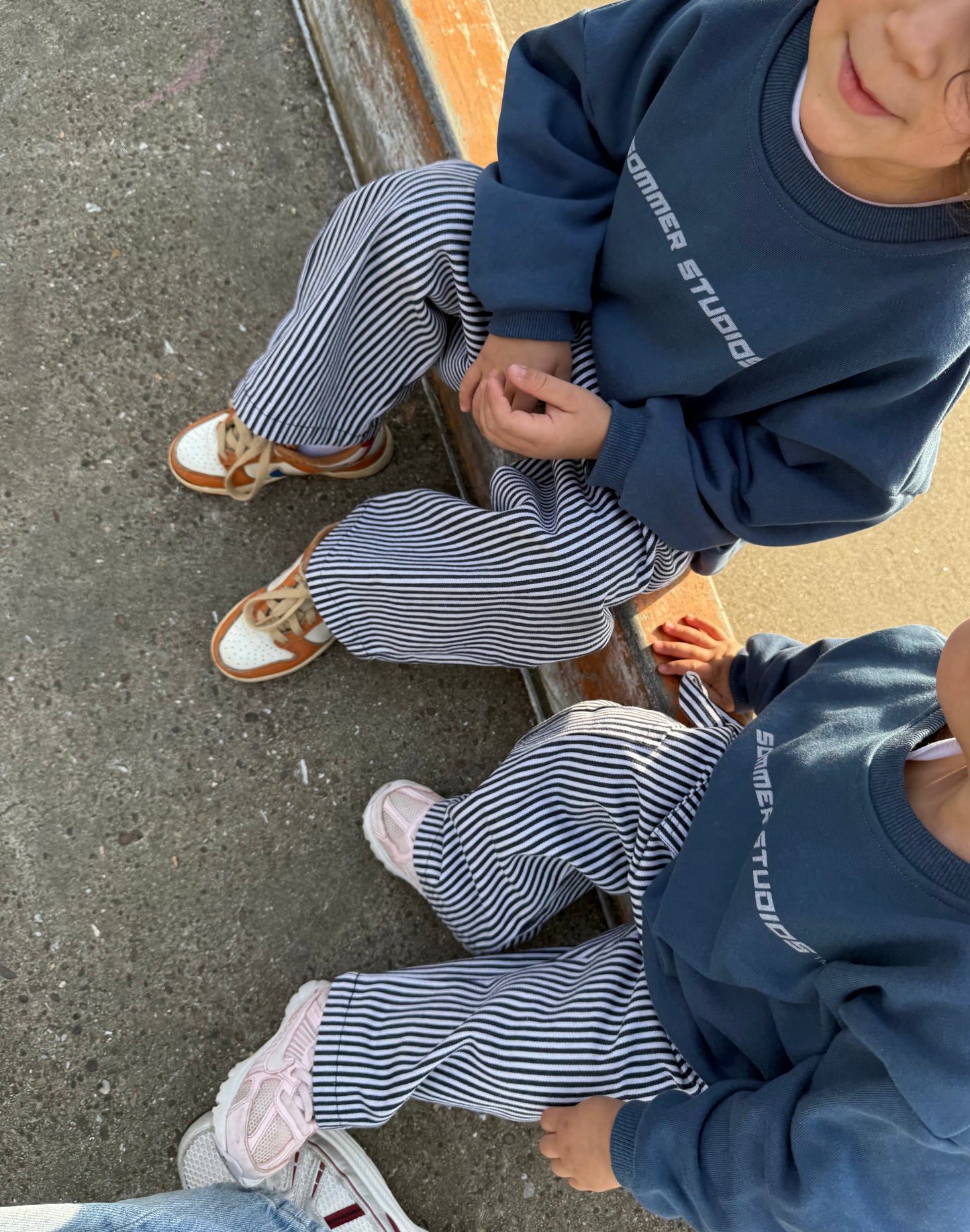 Kind People Sweatshirt Navy/White