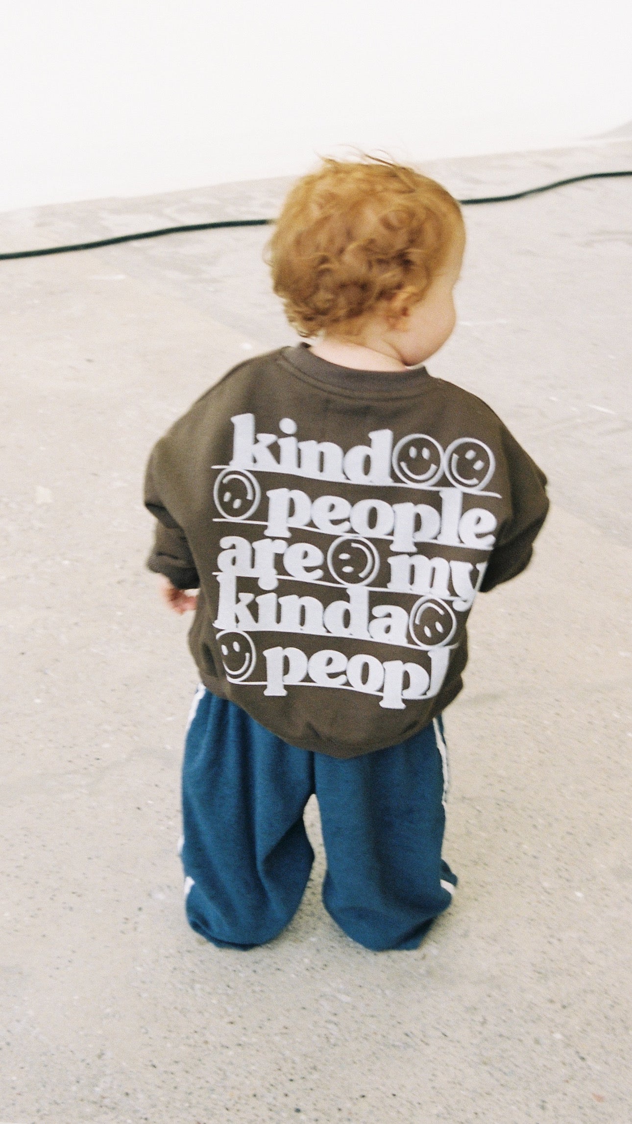 Kind People Sweatshirt Brown