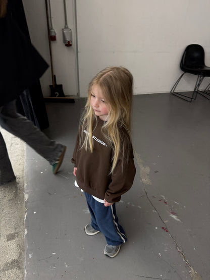 Kind People Sweatshirt Brown